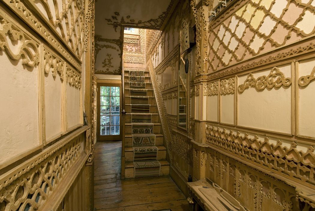 Fretwork at 575 Wandsworth Road, London Fretwork at 575 Wandsworth Road, London
